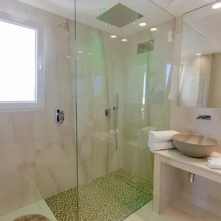 Отель Hotel Cervia 3*