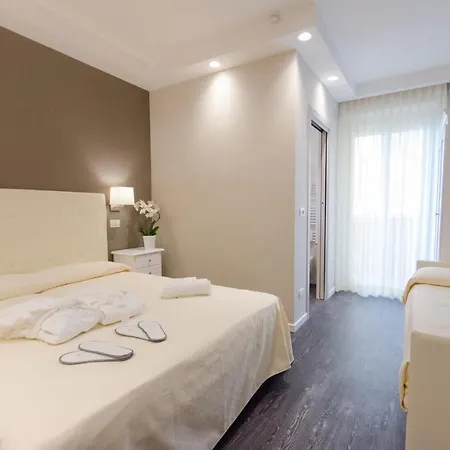 Hotel Cervia Отель Червия