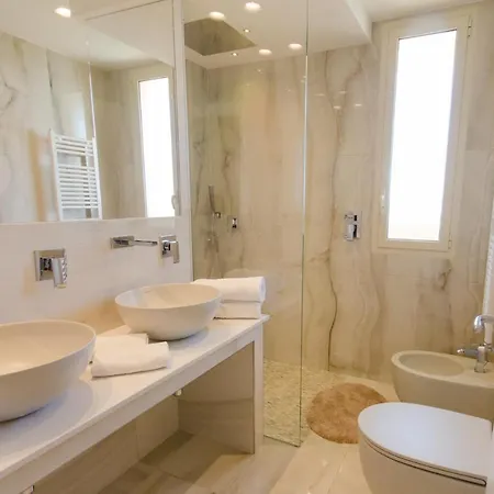 Отель Hotel Cervia 3*